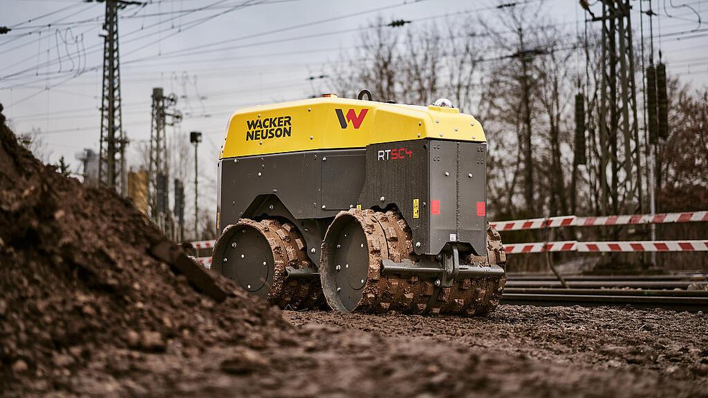 Rodillo compactador en acción